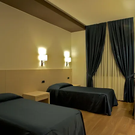 Sam Hotel-3