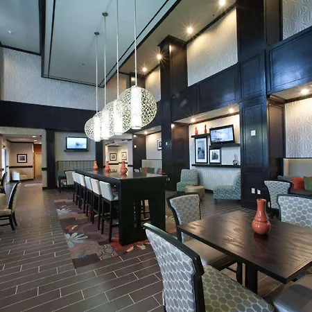 Hampton Inn & Suites Denison-2