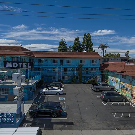 Aqua Breeze Inn-2