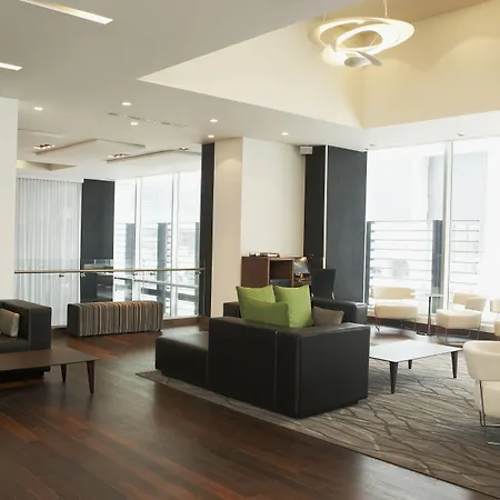 Le Germain Hotel Maple Leaf Square-3