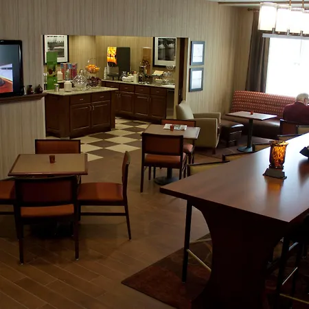 Hampton Inn - Burlington-3