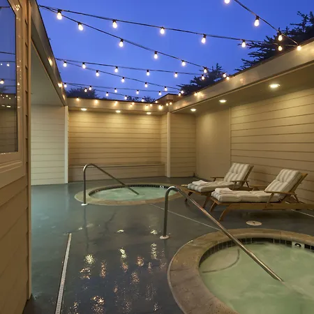 Cambria Landing Inn And Suites-3