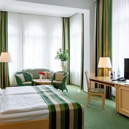 Hotel Villa Auguste Viktoria-3