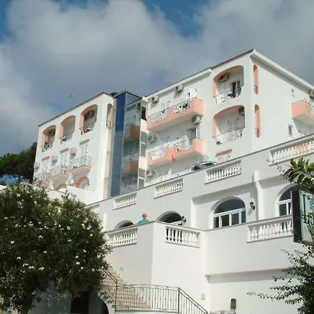 Hotel La Ginestra-3