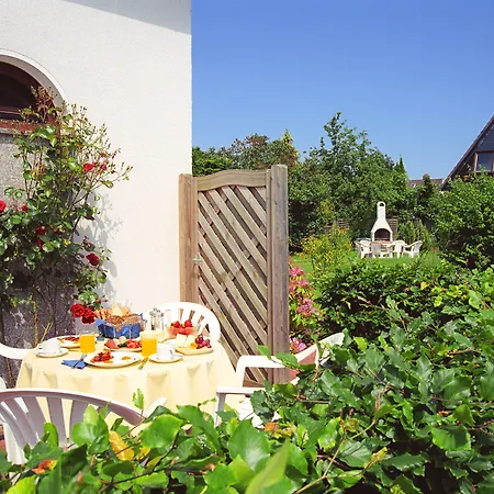 Büngers Apartment-Hotel mit Gartensauna - modern, gemütlich und strandnah-3