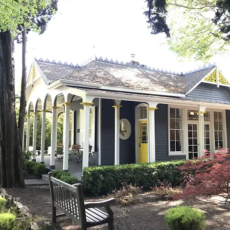 Brannan Cottage Inn-2