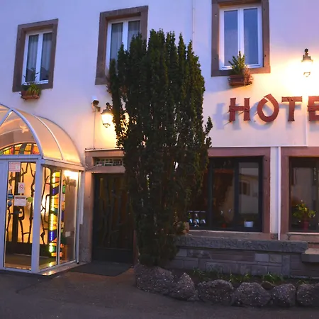 Logis Hôtel du Centre - Halte idéale en cyclotourisme avec garage à vélos clos-2