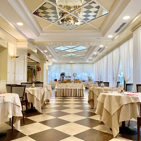 Hotel Brescia-2