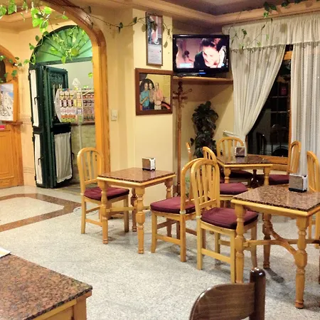 Hostal Los Corchos-2