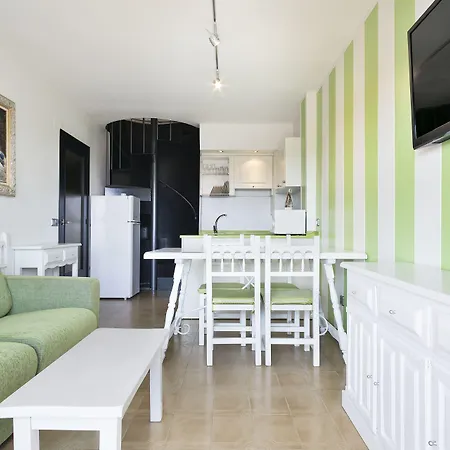 Apartamentos Salles Beach-2