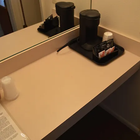 Skyline Motor Inn-3