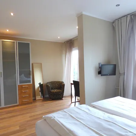 Hotel Akazienhof-2