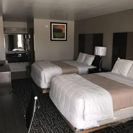 Days Inn By Wyndham Grove-3
