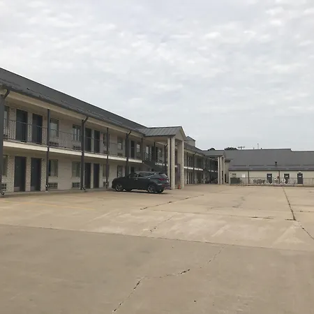 Days Inn By Wyndham Grove-2