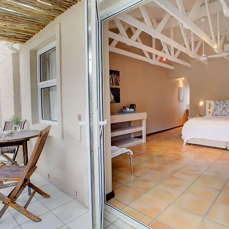 Abalone Guest Lodge-2