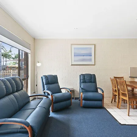 Allambi Holiday Apartments-2