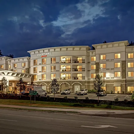 Courtyard By Marriott Boone-3
