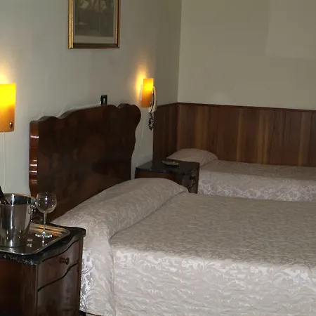 Hotel Touring-3