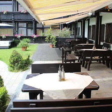 Hotel Lindwurm-2