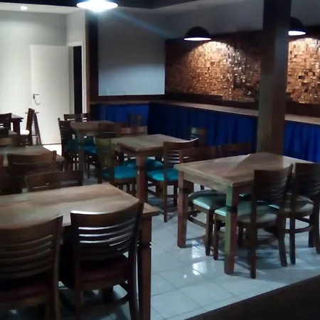 Vila Alaide Praia Hotel-3