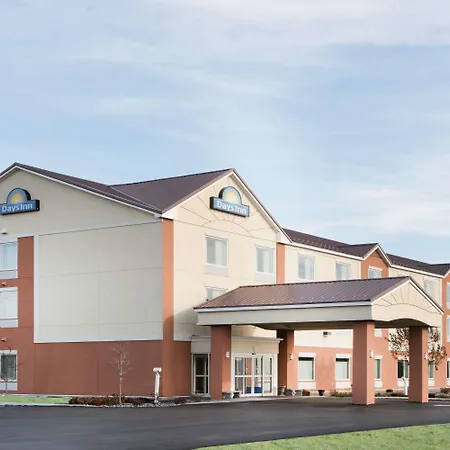 Days Inn By Wyndham Watertown Fort Drum-2