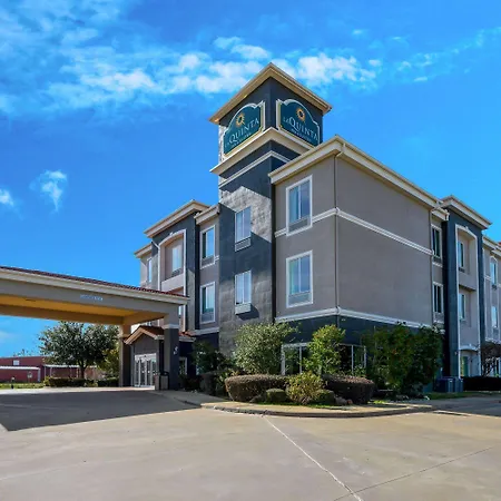 La Quinta By Wyndham Marshall-3