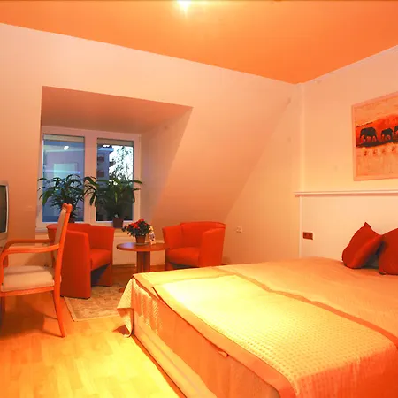 Traveller Hotel-3