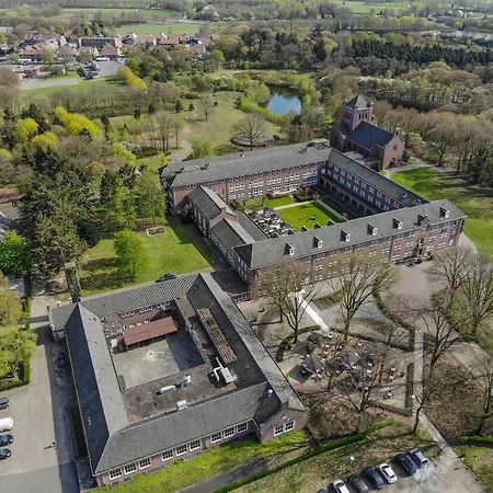 Fletcher Kloosterhotel Willibrordhaeghe-3