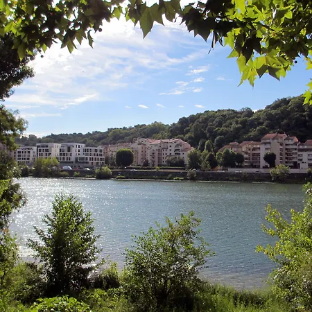 Hotel Lyon-ouest-2