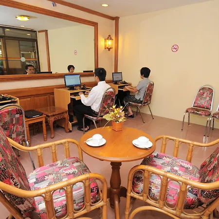 Panda Hotel-2
