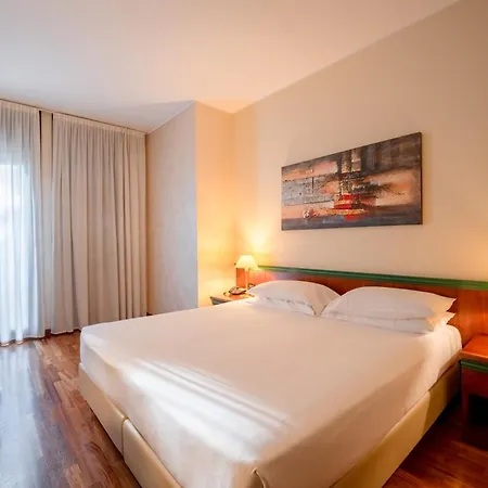 Hotel Raffaello-3