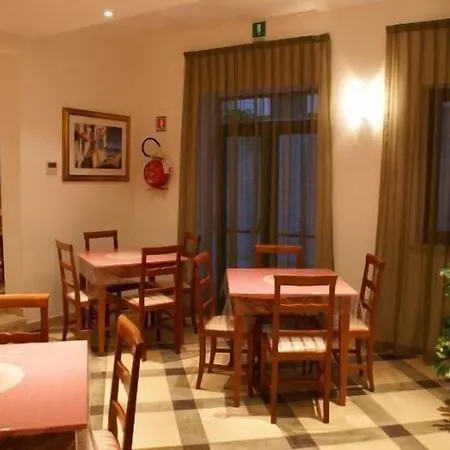 Hotel Bruna-3