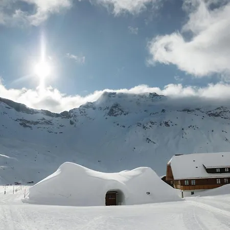 Berg-&Naturhotel Engstligenalp-2