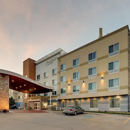 Fairfield Inn And Suites Hutchinson-3