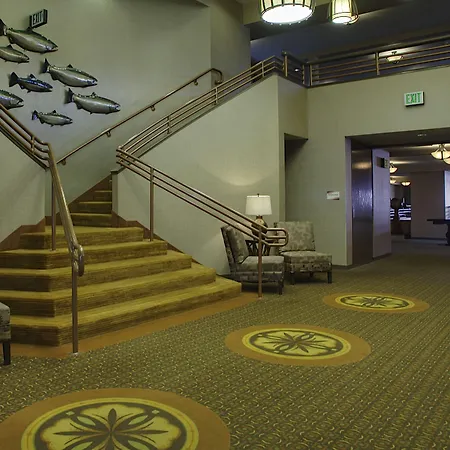 Hallmark Resort - Newport-2