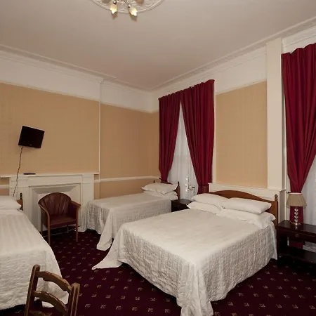 Balmoral House Hotel-3