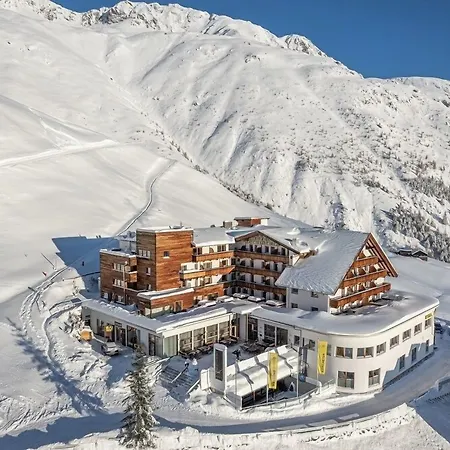 Hotel Hochsoelden-2