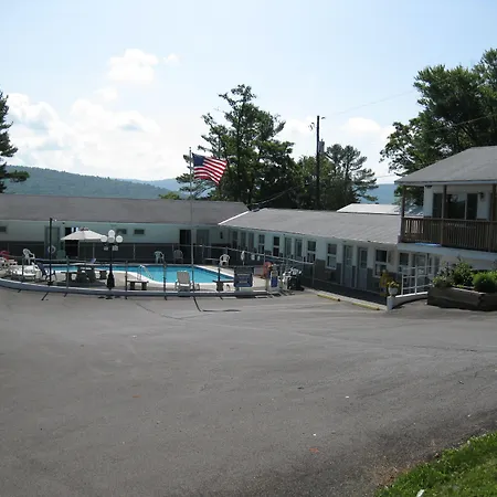 Lake 'N Pines Motel-3