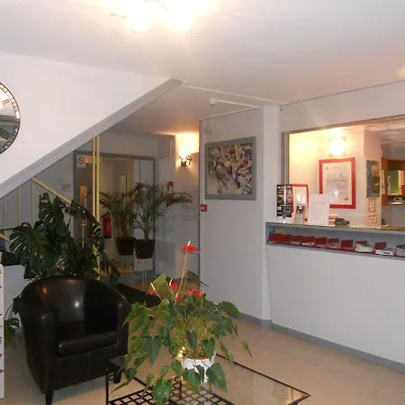 Brit Hotel Hermitage-3