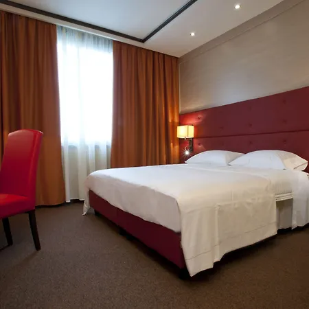 Palace Hotel Legnano-3