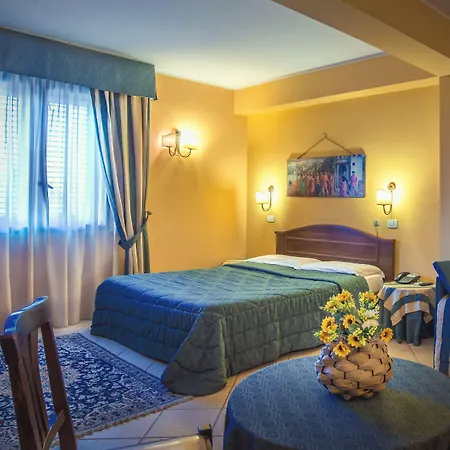 Greta Rooms Hotel-2