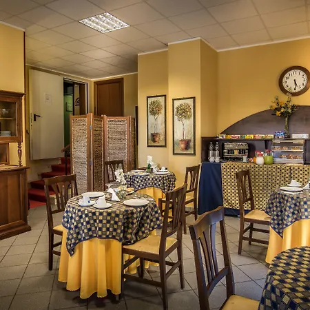 Greta Rooms Hotel-3