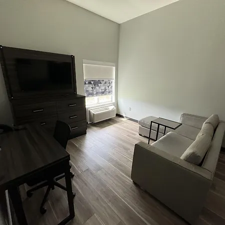 La Quinta By Wyndham Gonzales La-3