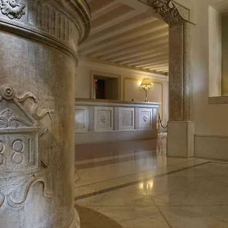 Hotel Ai Reali - Small Luxury Hotels Of The World-3