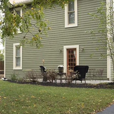 Prairie Guest House-2
