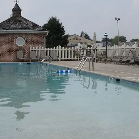 Bird-In-Hand Family Inn-2