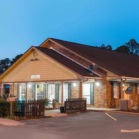 Travelodge By Wyndham Santee-2
