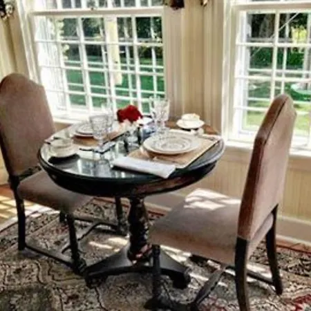 The Inn At Ormsby Hill-2