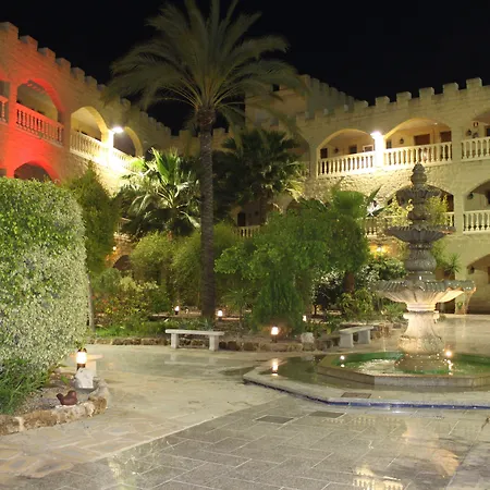 Hotel Plaza Del Castillo-2