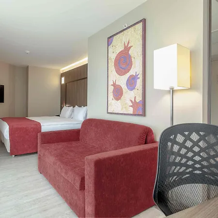 Ramada Encore By Wyndham Izmir-3